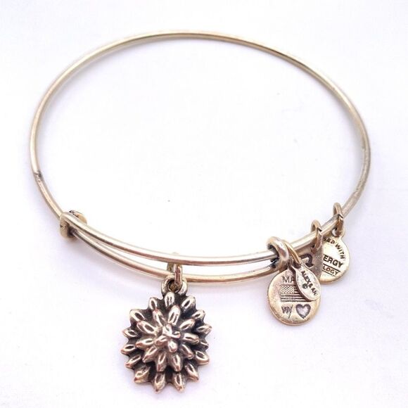 Alex and Ani Waterlily bangle bracelet charm - Picture 1 of 5